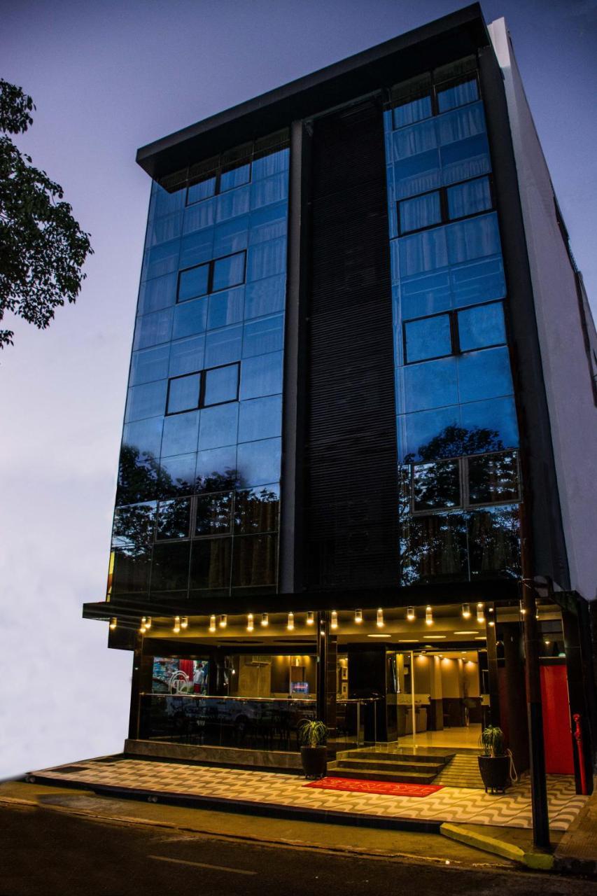 Serpyl Plaza Hotel Энкарнасьон Экстерьер фото